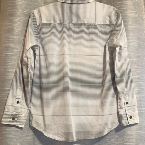 𝅺CALVIN Klein Woman’s Button Down, Large - Picture 5 of 8